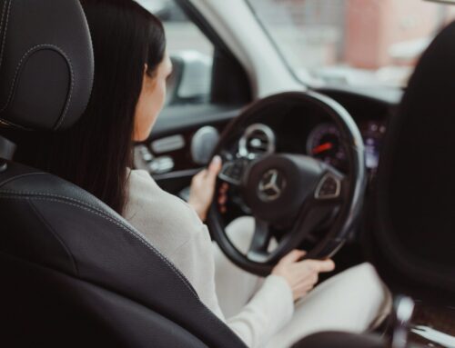 Learning to Drive with Confidence at Lola Escuela de Manejo